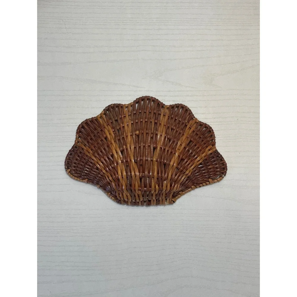 Woven Rattan Seashell Trinket Dish Catch All Tray Beach Coastal Decor - Picture 2 of 4